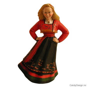 Telemarks bunads dame med hendene i siden