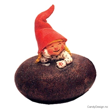 Julenisse figur på stein