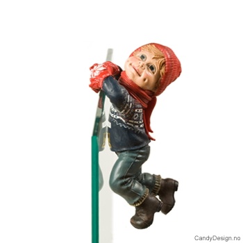 Hengende julebarn - Gutt ser mot venstre