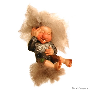 Sittende troll - Med hendende til hode