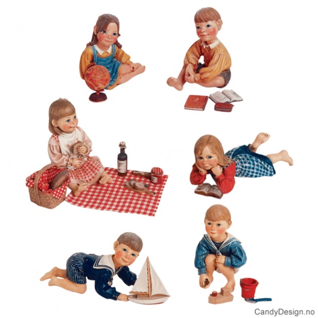 Carl Larsson - barn liggende og sittende assortert