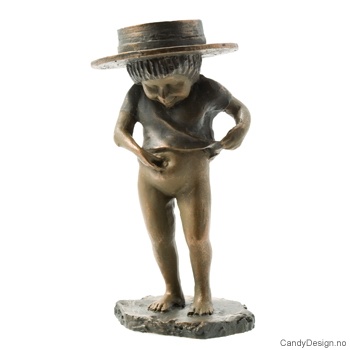 Bronse Carl Larsson barn - Gutt med hatt