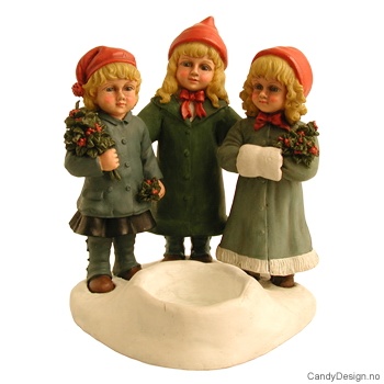 3 julebarn sammen med telysholder