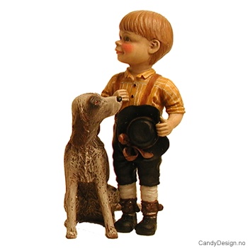 Barn med hund - Gutt i gul skjorte