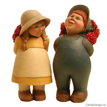 Mona Lærum par - Gutt og pike med roser