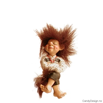 Mini troll på sittende på kant - Kyssende trollgutt