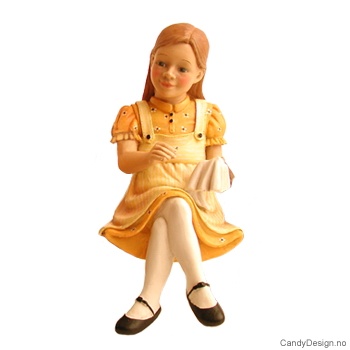 Carl Larsson barne figurer  - Pike med sytøy