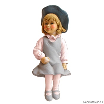 Små Carl Larsson barne figur sittende på kant - Pike med stor hatt