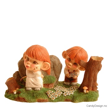 Store tablå med trollbarn - sommer