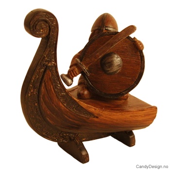 En viking om bord i skipsstavnen uten horn