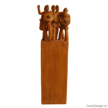 Vikingegruppe på søyle m/konge