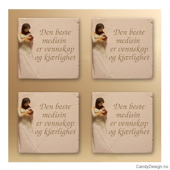 Magnetplate med kvinnefigur - Den beste medisin er vennskap og kjærlighet (med hjerte)