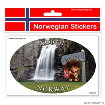 Ovalt klistremerke for bil med troll ved foss